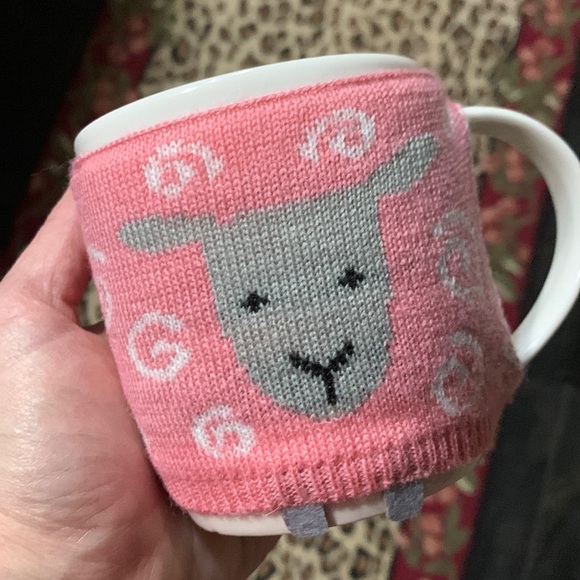 NWT….cozy sweater mug - Picture 2 of 4